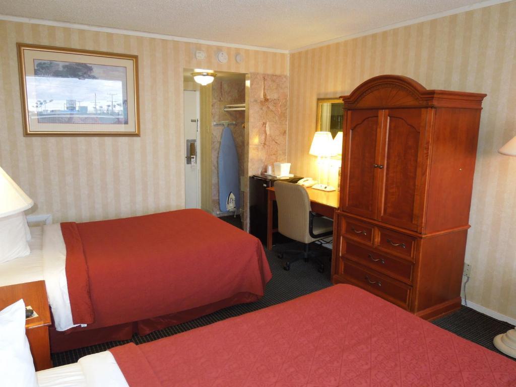 Knights Inn Atlantic City Room photo